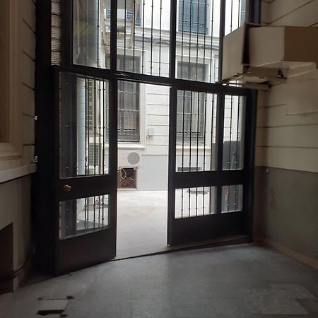 Acogedor Apartamento entre Sol Gran Vía y Palacio Madrid Exterior foto
