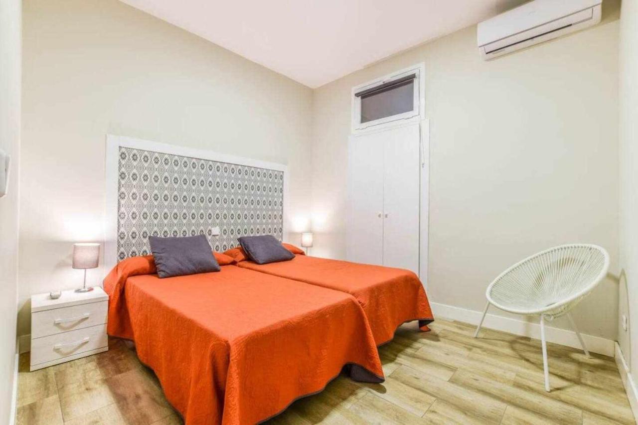 Acogedor Apartamento entre Sol Gran Vía y Palacio Madrid Exterior foto